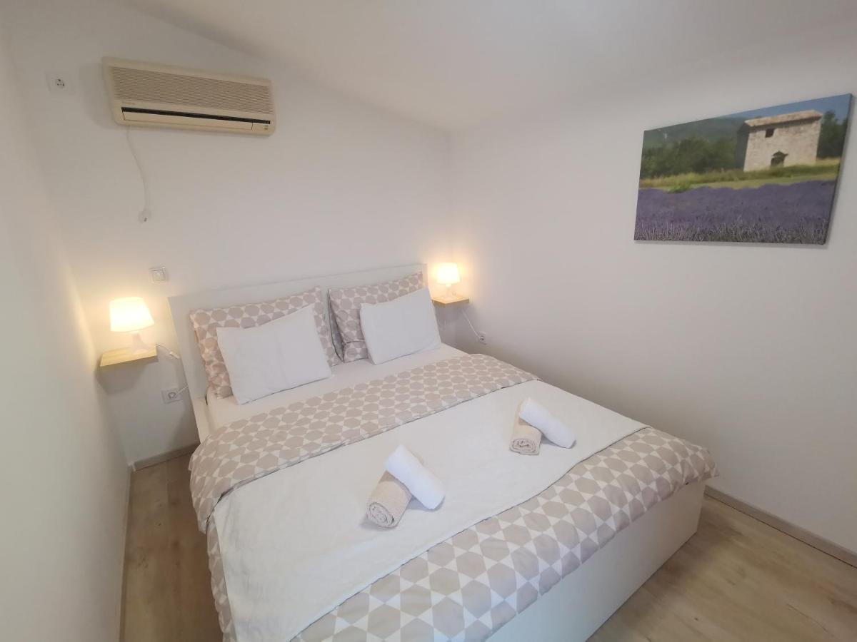 Old Town Paklenica Apartman Stari Grad Kültér fotó