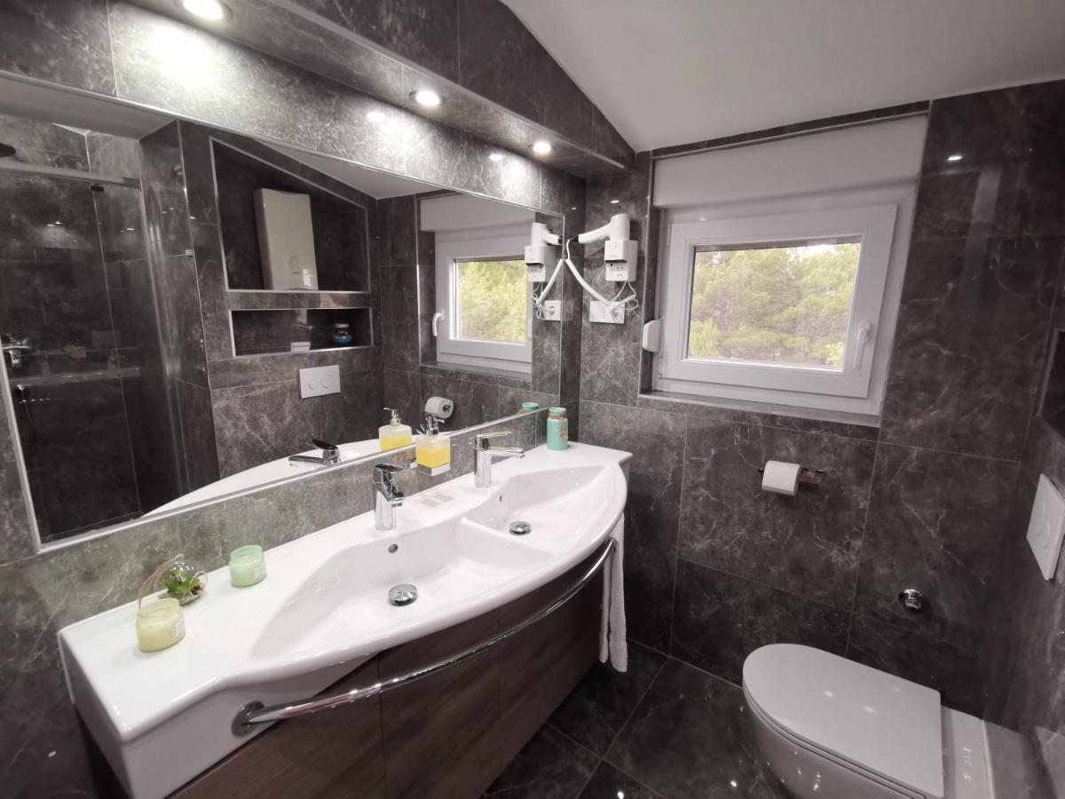 Old Town Paklenica Apartman Stari Grad Kültér fotó
